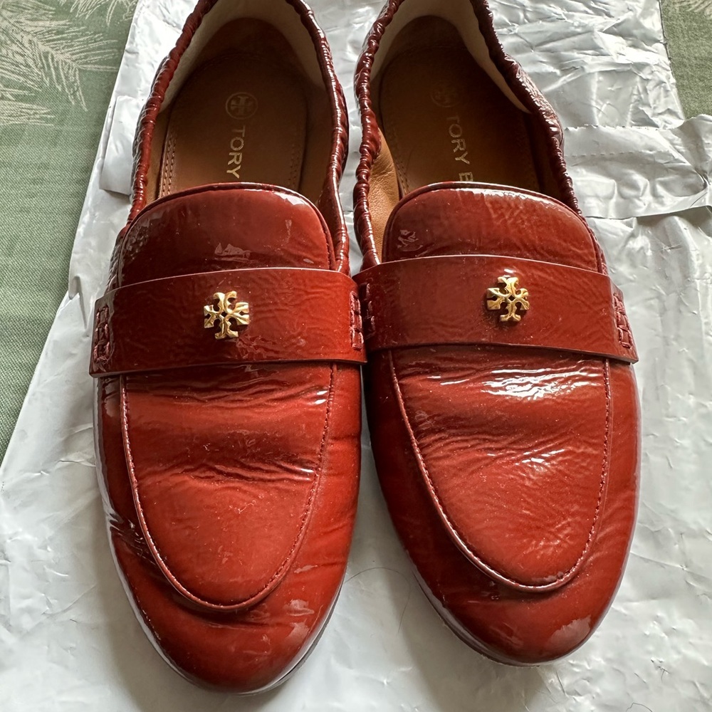 Tory Burch paprika color loafers , worn twice . Great condition